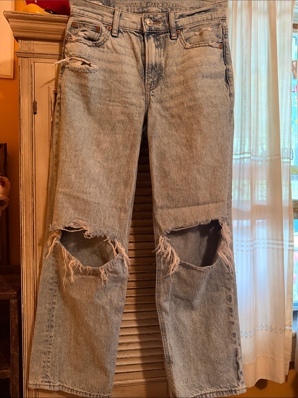 American Eagle Outfitters Light Blue Ripped Straight Jeans
